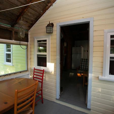 Fun Place With A Sandy Beach For Swimming, Boating, And Fishing, Featuring 3 Available Cabins Fenelon Falls Экстерьер фото