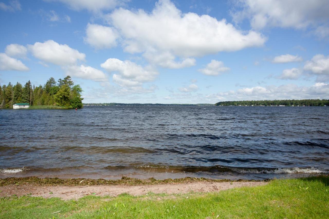 Fun Place With A Sandy Beach For Swimming, Boating, And Fishing, Featuring 3 Available Cabins Fenelon Falls Экстерьер фото